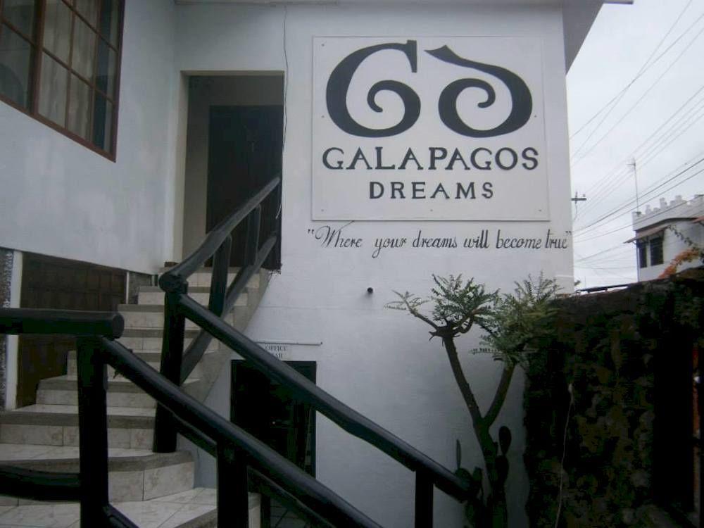 Hotel Galapagos Suites B&B Puerto Ayora  Esterno foto